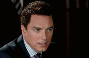 John Barrowman, de Arrowhead, contemplou a autodestruição após o boato da transgressão de 2021 celebridades que se abriram