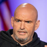John Fetterman compartilha estudos de 'terrorismo de esquerda' atingindo 30 anos de alta, slamms '' Extreme Rhetoric '