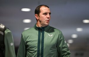 John O’Shea enlouquece a celebridade do Manchester United após a perda de Derby, ‘ele é provavelmente exigido neste período’ Bryan Mbeumo controla a bola para o Manchester United