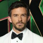 A estrela de Bridgerton, Jonathan Bailey