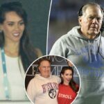 Jordon Hudson apoia o namorado Bill Belichick para a estréia de futebol da UNC
