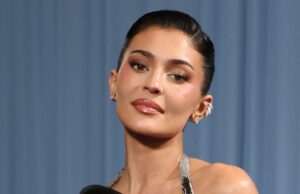 Kylie Jenner compartilha fotos de festas de comemoração de 28 anos com seus jovens Kylie Jenner e Timothee Chalamet ainda não são oficiais depois de tornar sua fonte pública de romance