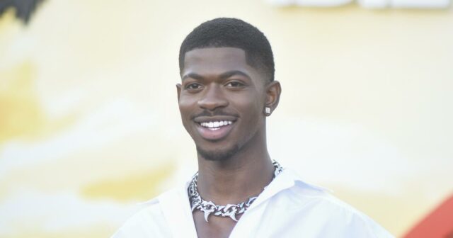 Lil Nas X aparentemente em terapia após apreensão nua em Workshop City e uma estadia no hospital 

