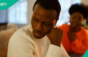 Mãe ensina filho como lidar com os relacionamentos no mundo de namoro de hoje Mãe ensina filho como lidar com os relacionamentos no mundo de namoro de hoje