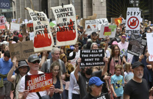 ‘Make Billionaires Pay March’ reunirá movimentos climáticos e de justiça social 082223.ClimateInation.jpg