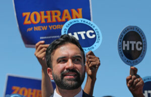 Mamdani examinou se ele pode ir ‘dedo a pé’ com Trump sobre a Guarda Nacional Mamdani examinou se ele pode ir 'dedo a pé' com Trump sobre a Guarda Nacional