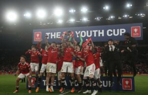 Manchester United Young Perep Campeões 2022 XI e Bench, onde todos os jogadores estão atualmente em 2025/26 Sheffield United contra Manchester United - Premier League