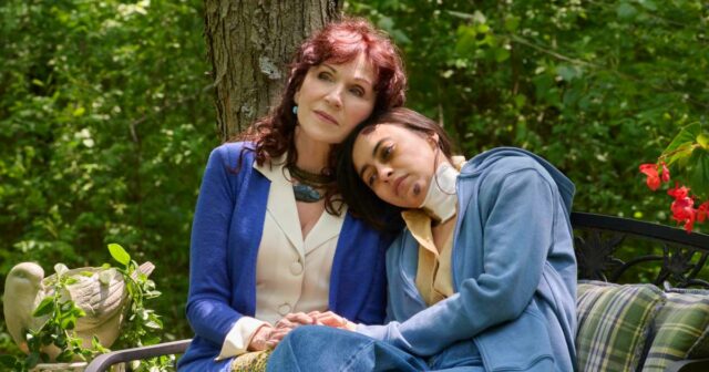 Marilu Henner e Costar Keana Bastidas em um marido para morrer