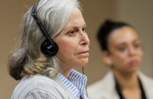 Matriada da família rica dos EUA, condenada pelo assassinato de ex-sozinha Matriada da família rica dos EUA, condenada pelo assassinato de ex-sozinha