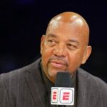 Michael Wilbon Breaks da ESPN, admite que a mídia arruinou o futebol universitário
