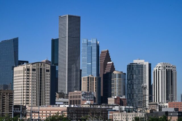 Milhões no Texas disseram para compartilhar aventuras 

