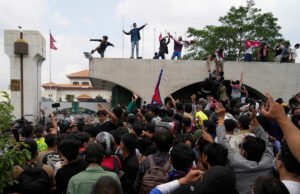 Militantes no parlamento de fronteira do Nepal e encontram autoridades como o governo federal obstrui as redes sociais Yahoo news home