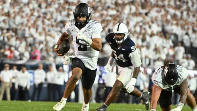 Moore dos Ducks aparecem em 2ot angústia de PSU 

