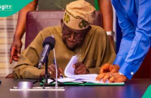 NHIA: Tinubu fala sobre seguro de saúde na Nigéria NHIA: Tinubu fala sobre seguro de saúde na Nigéria