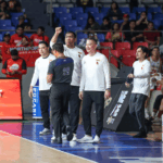 Bonnie Tan (Center) e Hisstaff tomarão decisões para o píer de Batang.