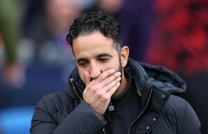 Notificações de Gary Neville Swead Swead sob Ruben Amorim, ‘ele não tem certeza sobre …’ Ruben Amorim decepcionado durante o manchester derby