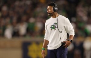 Notre Dame Football precisa de um milagre Notre Dame Football precisa de um milagre
