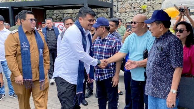 Novo transporte em Lake Toba, Bobby Nasution Jajal Anfíbios 

