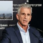 O diretor de Mossad, de Israel, David Barnea, falando no Instituto Internacional de Cúpula Mundial do Contra-Terrorismo (TIC).