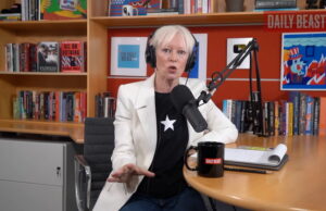 O Dr. John Gartner informa o podcast do Everyday Monster que as indicações de degeneração na operação de Trump são facilmente evidentes. Yahoo news home