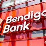 O Bendigo Bank fechará 10 agências em três estados, deixando cinco comunidades regionais sem serviços financeiros.