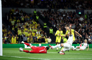 O Tottenham aprova o presente do Villarreal para tornar a vitória a partir da organização dos campeões O Tottenham aprova o presente do Villarreal para tornar a vitória a partir da organização dos campeões