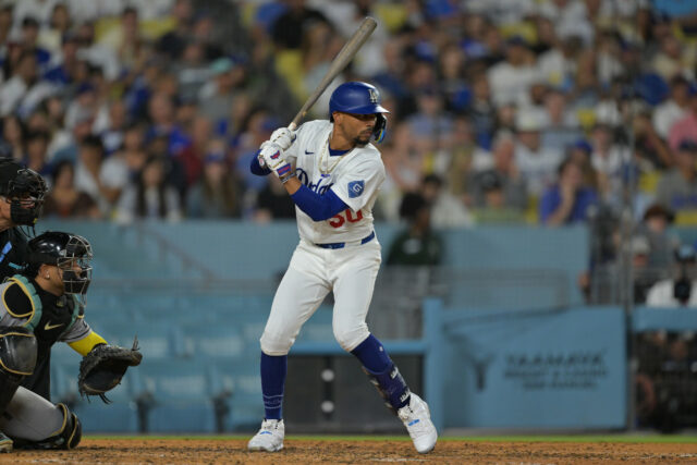 O conceito gratuito da empresa vê os Dodgers substituir Mookie Betts por US $ 182 milhões Blue Jays All-Star 

