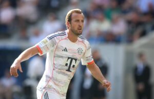 O demonstrador de 41 gols tem ‘provisão secreta de lançamento’ e ele certamente levaria em consideração o Botão do Manchester United, afirma o Professional de Transferência Harry Kane, de Bayern, comemora depois de vencer um jogo para o Bayern de Munique