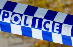 O homem morre em um acidente de carro no leste de Sydney O homem morre em um acidente de carro no leste de Sydney