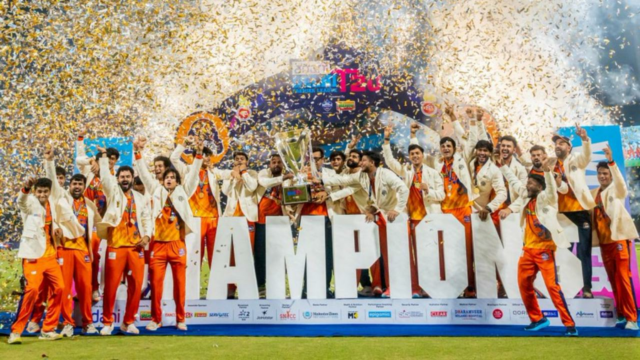 O invicto de 79 corridas de Nitish ajuda o oeste de Delhi Lions para garantir o título DPL 2025 

