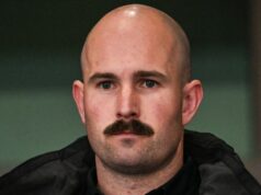 Grupo neonazista será ‘totalmente dissolvido’ diante de leis contra discurso de ódio Thomas Sewell foi negado a fiança por um suposto ataque a um local indígena em Melbourne.