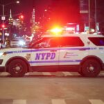 NYPD SUV à noite.