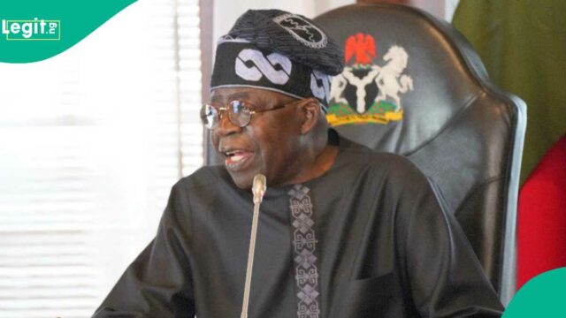 O pastor dos EUA solta bomba profética na saúde de Tinubu: "Bola será levada às pressas para a França"

