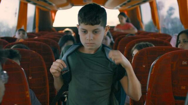 O pregador da sociedade israelense promete fazer honras da academia de cinema do bairro após o filme anti-guerra 'The Sea' vence a recompensa líder 

