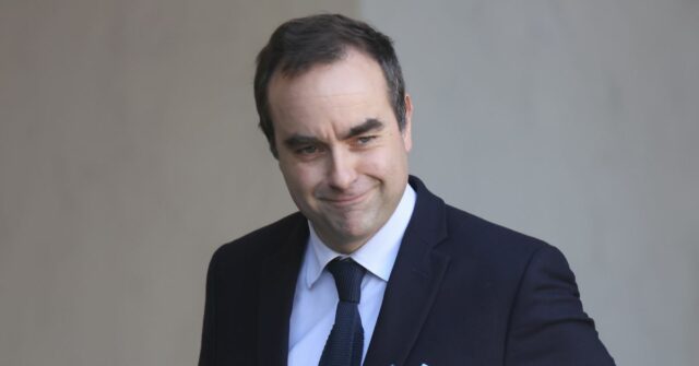 O presidente francês Emmanuel Macron escolhe o novo primeiro -ministro

