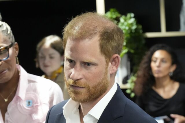 O príncipe real Harry ameaça o frágil rei Charles Settlement com observação de publicação 

