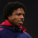 Tyrell Malacia jogando pelo Manchester United.