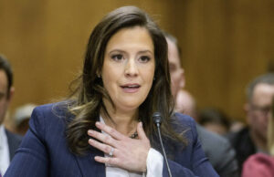 O sonho governamental de Elise Stefanik pode terminar antes mesmo de aquecer A deputada Elise Stefanik, RN.Y., questiona o painel de testemunhas durante um Comitê de Câmara de Educação e Comitê de Força de Trabalho audiência sobre