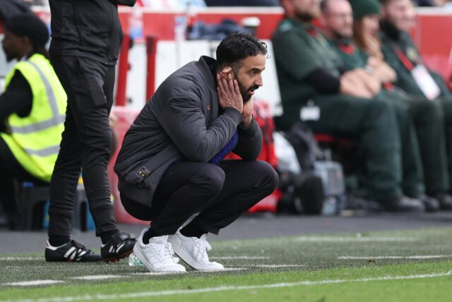 Gary O'Neil, gerente da Wolverhampton Wanderers, analisa antes da partida da Premier League entre Crystal Palace e Wolverhampton Wanderers no Selhurst Park em 03 de setembro de 2023