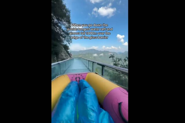 O susto da fêmea sobre a aventura de pletora de água de Titan se torna viral 

