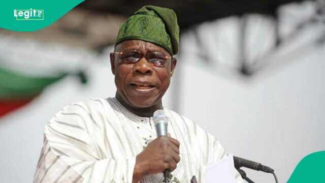 Obasanjo descreve os projetos do círculo eleitoral como 'assalto à luz do dia' em novos ataques ao legislador

