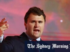 Onde Charlie Kirk estava em questões políticas importantes Pistões à venda em uma loja de armas em Honolulu.