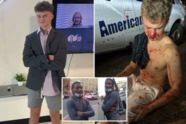 O jovem sangrento e ferido sentado no chão.