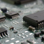 Os cientistas fazem átomos falam um com o outro dentro de chips de silício: pesquisa