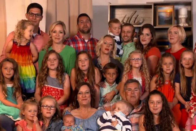 Os estrelas do TLC 'Meet the Putmans' mortos em acidentes fatais de carro que feriram vários membros da família

