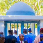 Os nigerianos reagem à medida que as fotos mostram a transformação do cemitério de Buhari