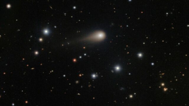 O Telescópio de Gemini South tira fotos do cometa 3i/Atlas com quatro filtros coloridos