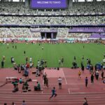 Os russos ainda proibiam como os campeões da pista e da área do Globe Open em Tóquio