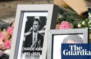 Os vendedores de mercadorias capitalizam o assassinato de Kirk com inundação de sites de mídia social anúncios Os vendedores de mercadorias capitalizam o assassinato de Kirk com inundação de sites de mídia social anúncios