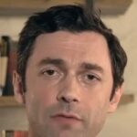 Ossoff exige RFK Jr. renunciar por causa da 'má administração bruta' do HHS